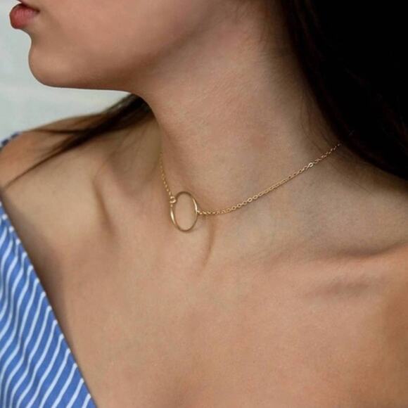 Francesca's Dainty Minimalist Gold Circle Choker Necklace - Picture 1 of 2